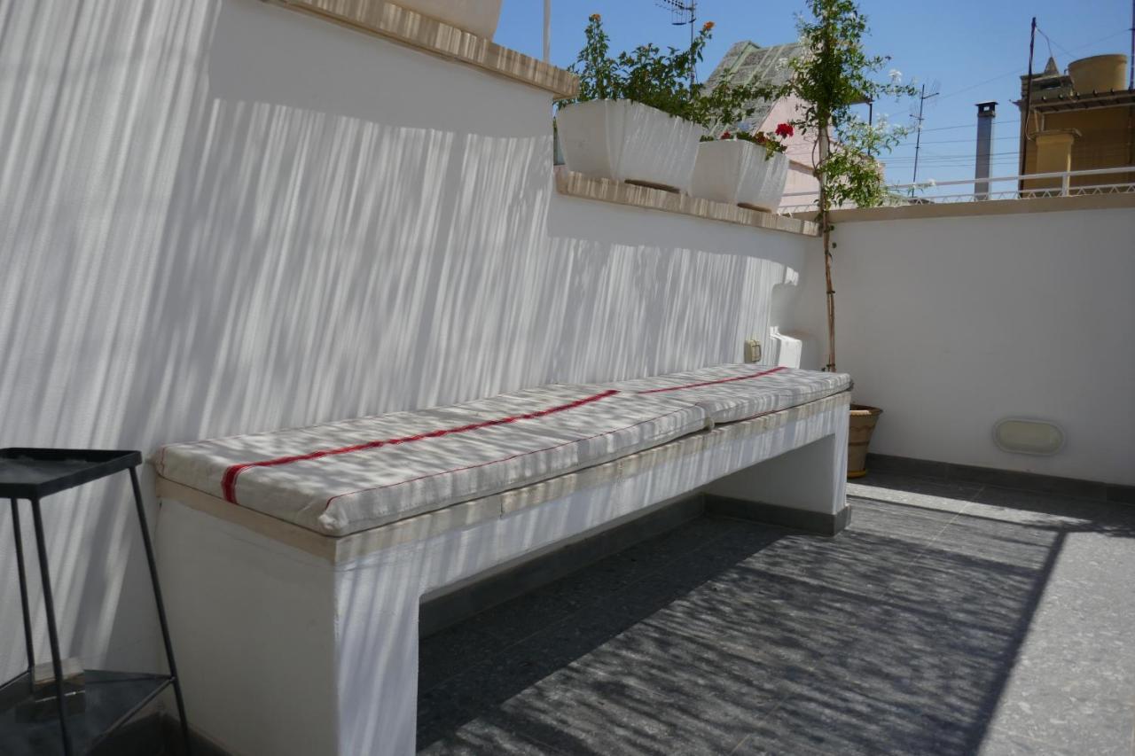 Casa Margherita - Guest House Pezze Di Greco Bagian luar foto